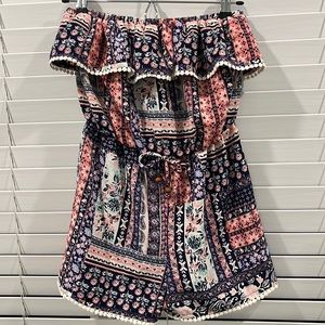 Rewind (Juniors) Small Patchwork off the Shoulder romper